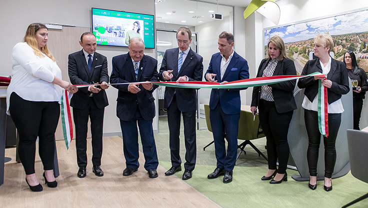 Fóton nyílt meg az OTP Bank legújabb bankfiókja