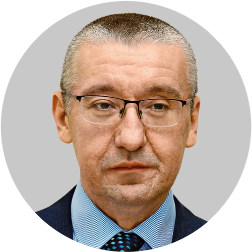 Dr. Gudra Tamás