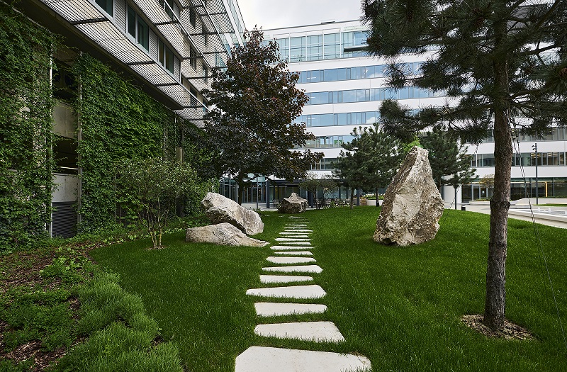 M12 park